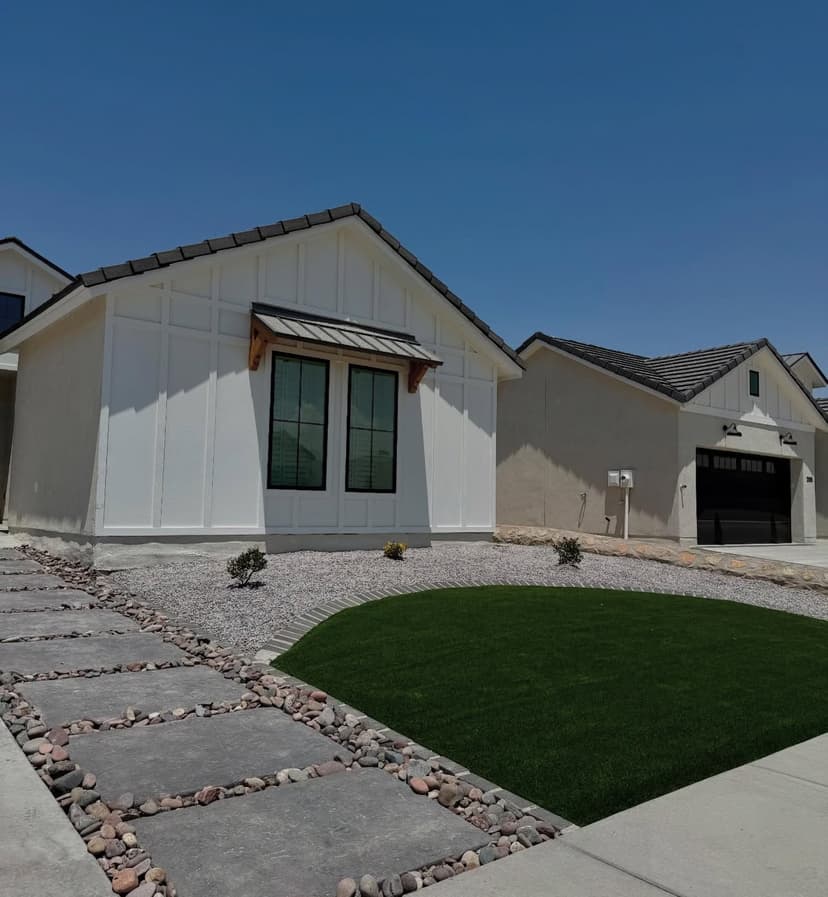 Low-Maintenance Front Yard